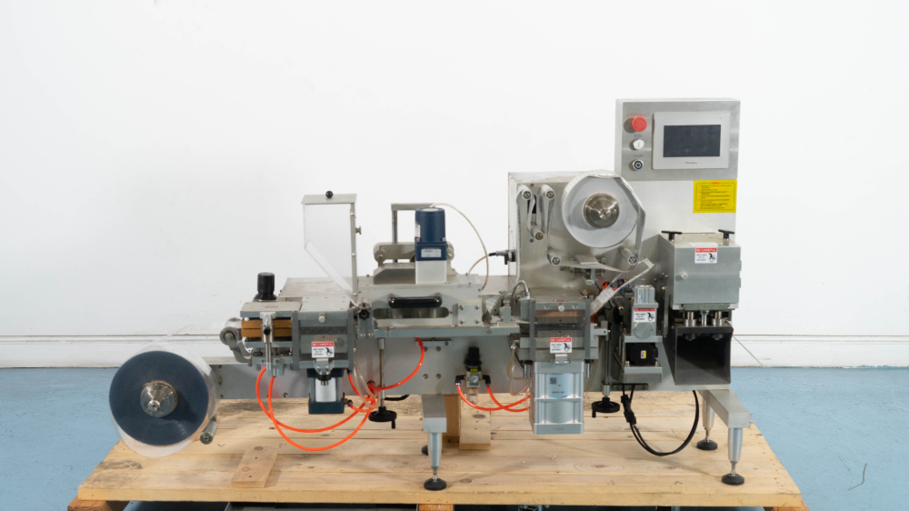 Image of CapPlus Blister Pak 80 Blister Machine